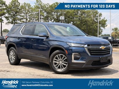 Used 2023 Chevrolet Traverse LT