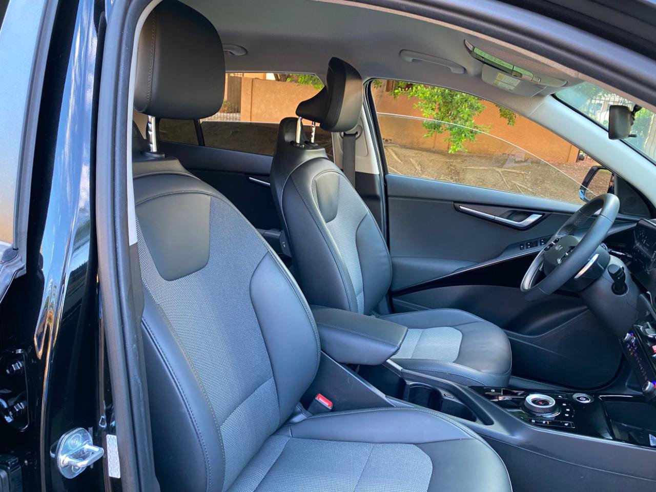 Used 2023 Kia Niro Wind FWD image 54