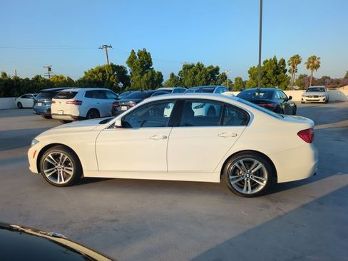 Used 2018 BMW 330i Sedan RWD image 9