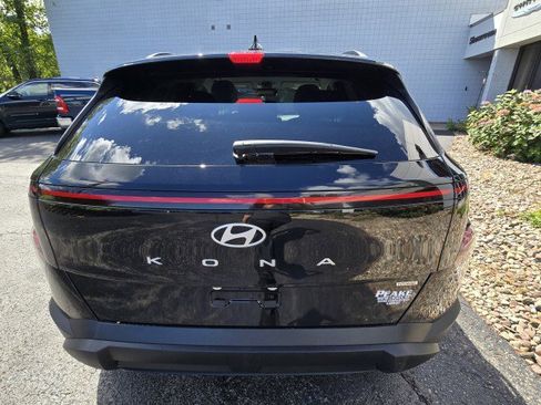Used 2024 Hyundai Kona SEL image 5