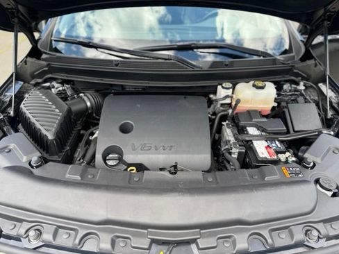 Used 2020 Buick Enclave Essence w/ Sound and Sites Package AWD/4WD image 37