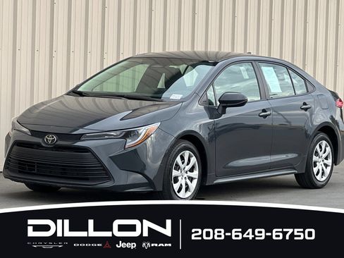 Used 2025 Toyota Corolla LE FWD image 8