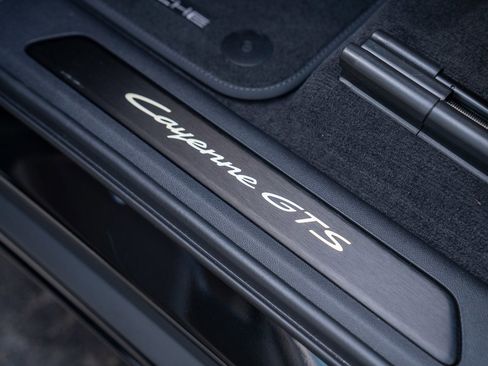 New 2026 Porsche Cayenne GTS AWD/4WD image 12