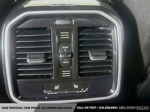 Used 2017 Porsche Macan image 27