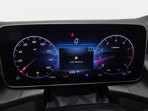 Used 2024 Mercedes-Benz GLC 300 4MATIC image 19
