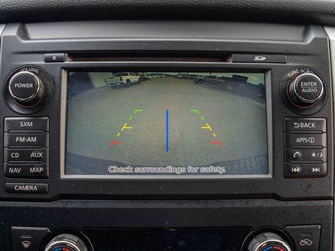 Used 2018 Nissan Titan SV w/ SV Convenience Package image 35