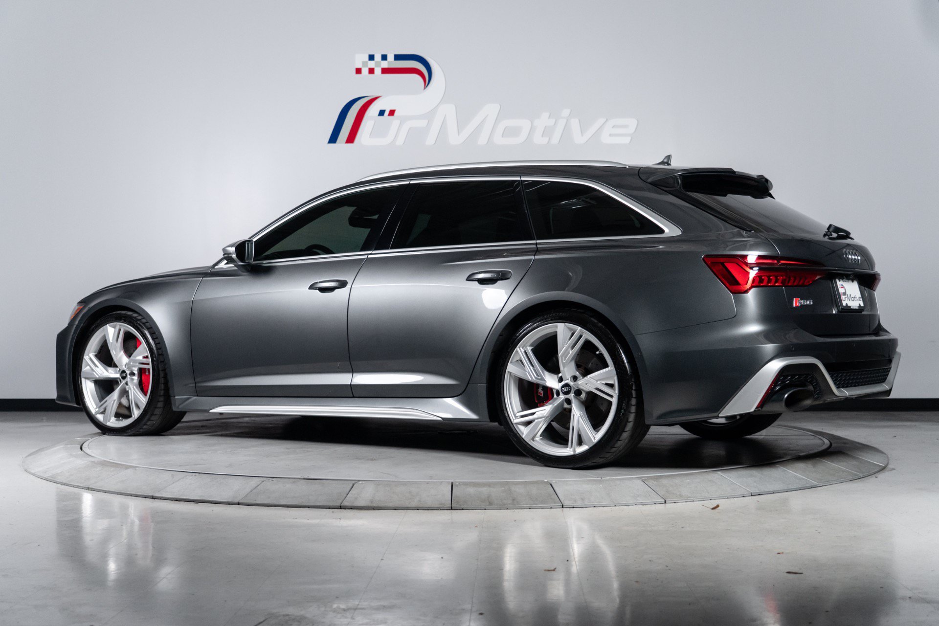 Used 2022 Audi RS 6 AWD/4WD image 5