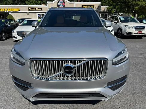 Used 2017 Volvo XC90 T6 Inscription w/ Convenience Package AWD/4WD image 3