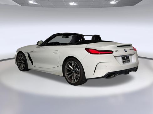 Used 2024 BMW Z4 M40i w/ Premium Package RWD image 3