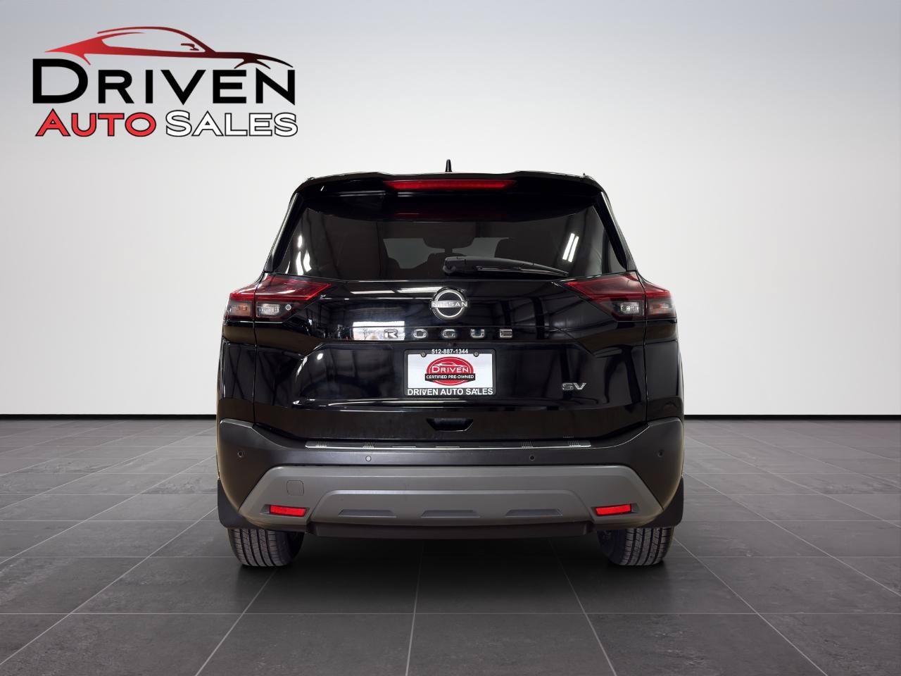Used 2022 Nissan Rogue SV FWD image 5