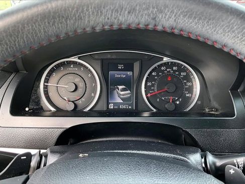 Used 2017 Toyota Camry SE image 12