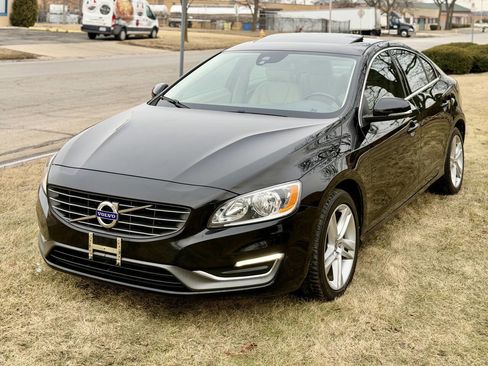 Used 2014 Volvo S60 T5 image 1