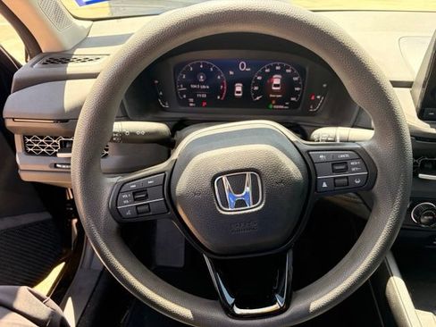 Used 2023 Honda Accord EX image 13