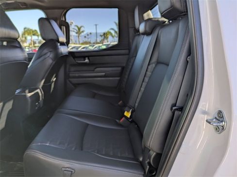 Used 2024 Toyota Tacoma TRD Off-Road image 18