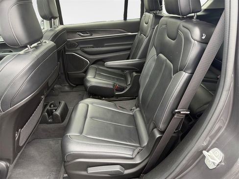 Certified 2022 Jeep Grand Cherokee L Limited image 14