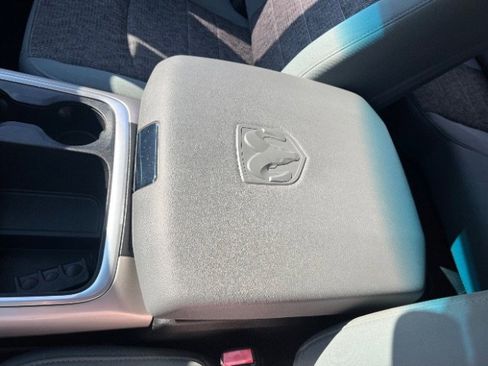 Used 2018 RAM 1500 Big Horn image 42