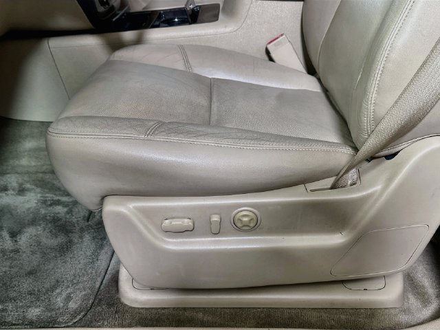 Used 2013 GMC Yukon XL Denali AWD/4WD image 25