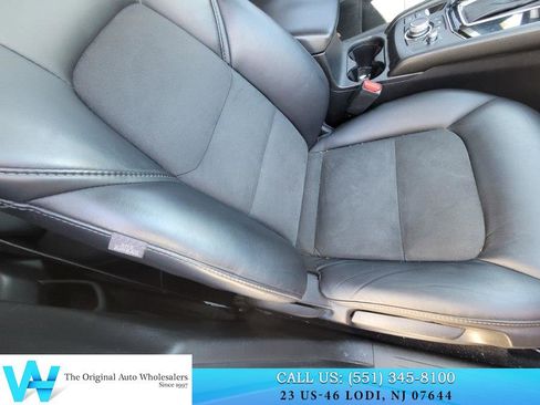 Used 2019 MAZDA CX-5 Touring image 16