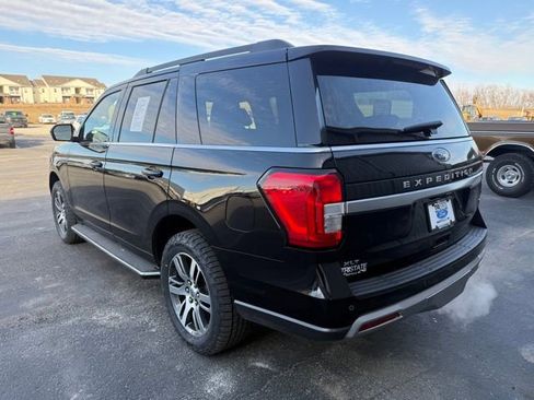 Used 2022 Ford Expedition XLT image 6