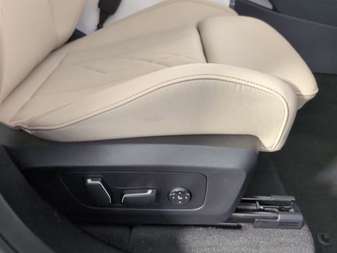 Used 2026 BMW X3 xDrive30 w/ Convenience Package image 31