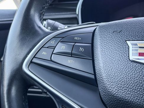 Used 2017 Cadillac XT5 Luxury w/ Driver Awareness Package image 23