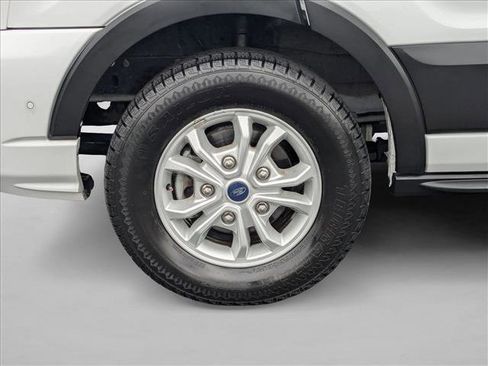 Used 2021 Ford Transit 350 XLT image 22