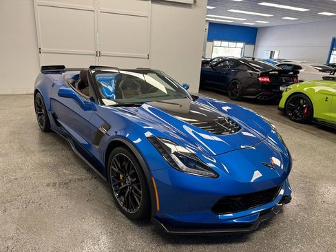 Used 2016 Chevrolet Corvette Z06 w/ 3LZ Preferred Equipment Group RWD image 4