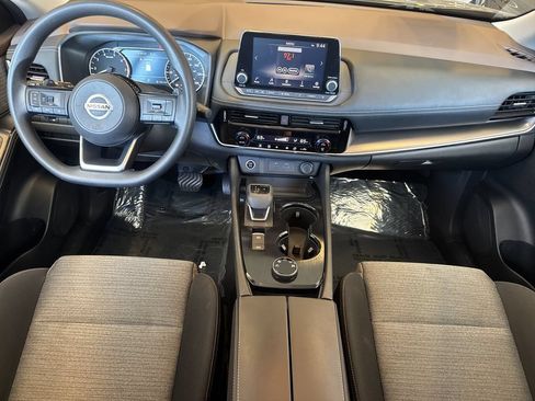 Used 2021 Nissan Rogue SV AWD/4WD image 17