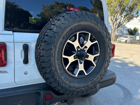 Certified 2020 Jeep Wrangler Unlimited Rubicon image 40