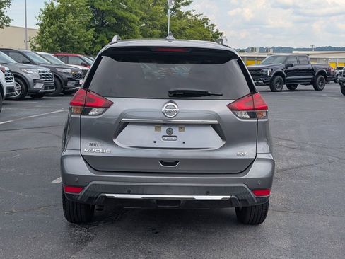 Used 2019 Nissan Rogue SV FWD image 8