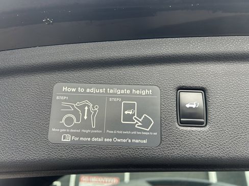 Used 2019 INFINITI QX50 Essential w/ Premium Heat Package image 32