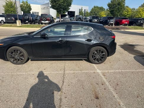 Used 2021 MAZDA MAZDA3 s FWD image 8