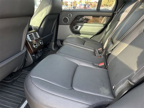 Used 2022 Land Rover Range Rover Westminster Edition image 18