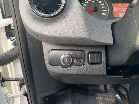 Used 2021 Mercedes-Benz Sprinter 2500 image 25