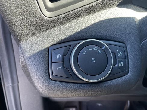 Used 2017 Ford Escape SE w/ SE Sport Appearance Package image 13