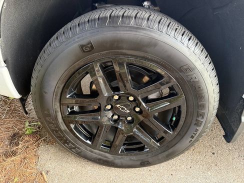 Used 2024 Chevrolet Silverado 1500 RST image 22