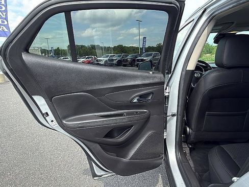 Used 2022 Buick Encore Preferred w/ Safety Package AWD/4WD image 21