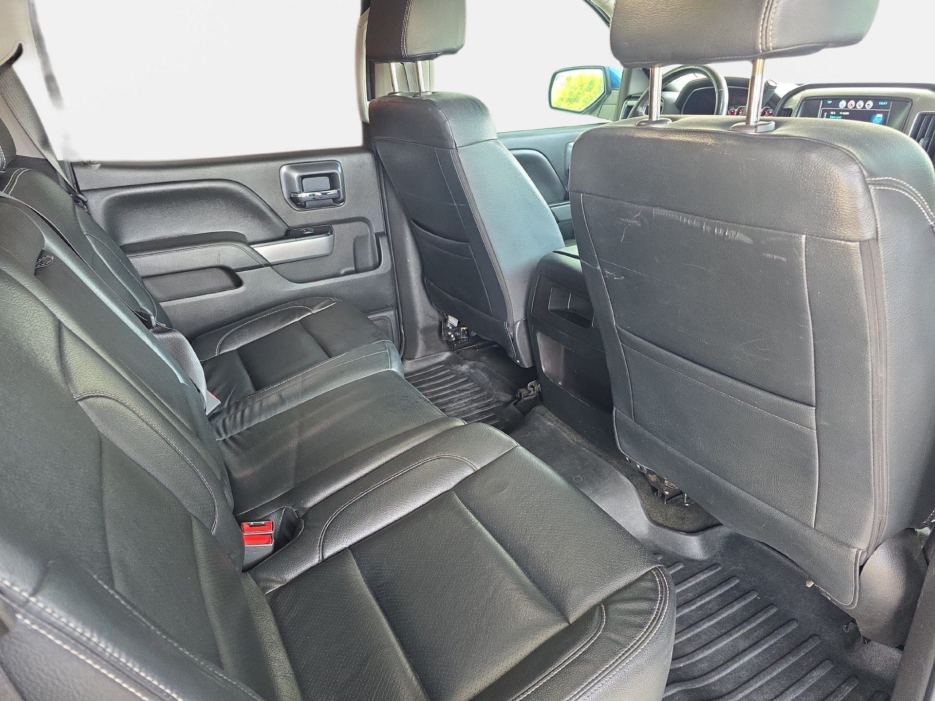 Used 2018 Chevrolet Silverado 1500 LT w/ All Star Edition AWD/4WD image 11