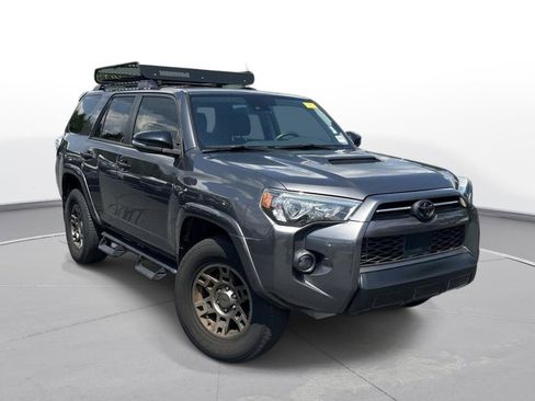 Used 2020 Toyota 4Runner Venture w/ Moonroof Package AWD/4WD image 4