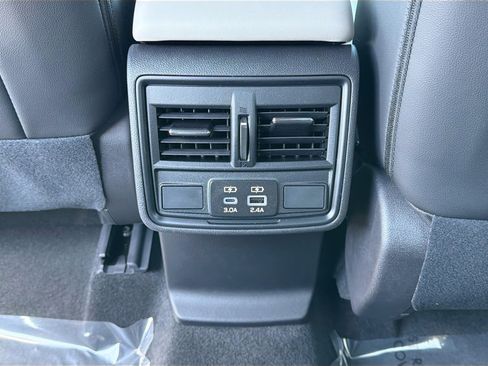 Used 2026 Subaru Forester Premium image 20