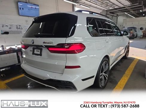 Used 2021 BMW X7 M50i AWD/4WD image 7