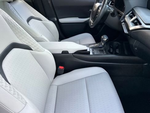 Used 2019 Lexus UX 250h w/ Accessory Package image 30