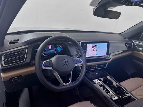 New 2026 Volkswagen Atlas Cross Sport SE AWD/4WD image 9