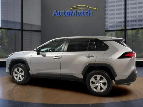 Used 2023 Toyota RAV4 LE AWD/4WD image 7