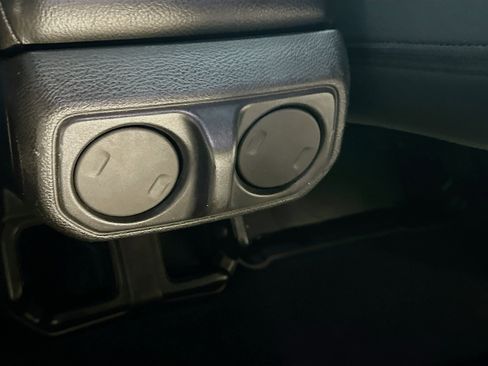 Used 2018 Jeep Wrangler Sport image 26