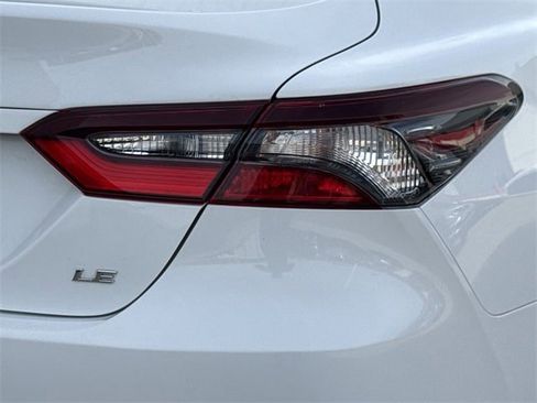 Used 2024 Toyota Camry LE w/ Convenience Package image 6