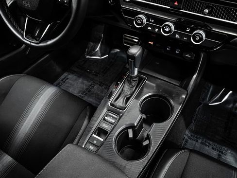 Used 2025 Honda Civic Sport image 25