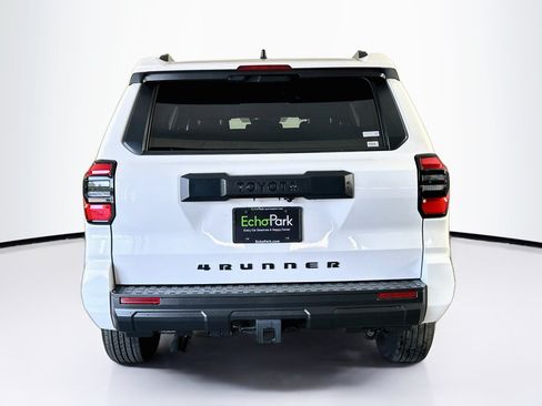 Used 2026 Toyota 4Runner SR5 AWD/4WD image 7