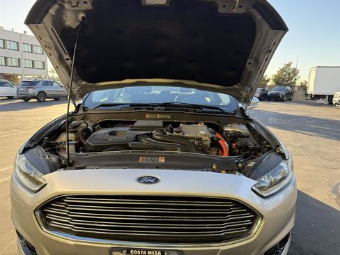Used 2014 Ford Fusion Energi Titanium w/ Driver Assist Package image 31