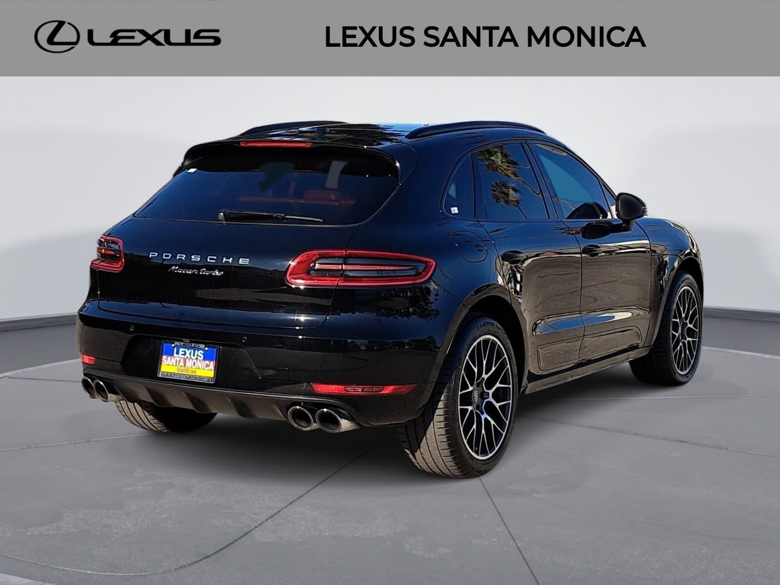 Used 2018 Porsche Macan Turbo AWD/4WD image 5